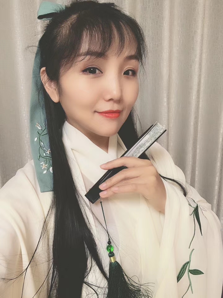 众多知名主持人联袂登台，“诗城之光大型跨年诗会”倾情巨献！