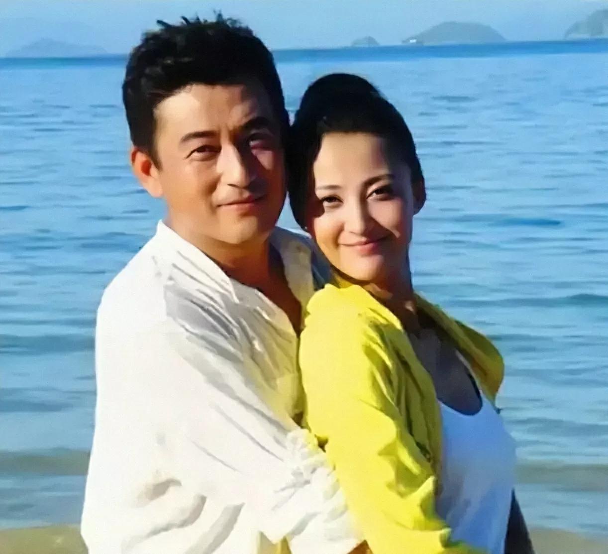 张歆艺被小一岁袁弘宠上天,前夫的兄弟变丈夫,二婚过得更幸福了