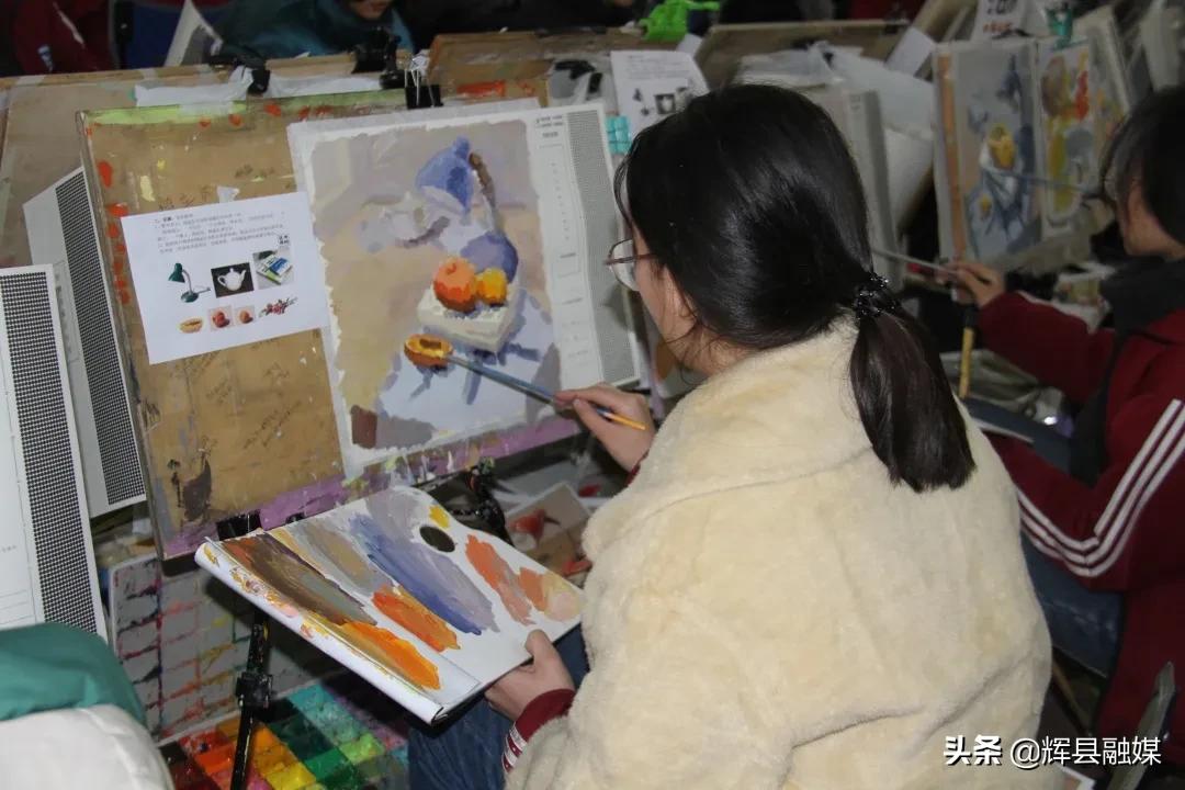 河南辉县丨新年添华彩 丹青绘辉煌——我市二中2021届美术、书法考生在省专业统考中成绩喜人