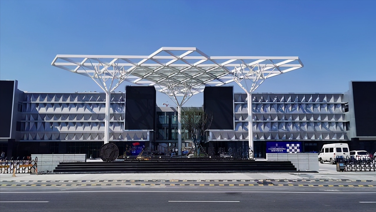 5大热门专业实力强的大学，在这些大学学专业，比铁饭碗还香