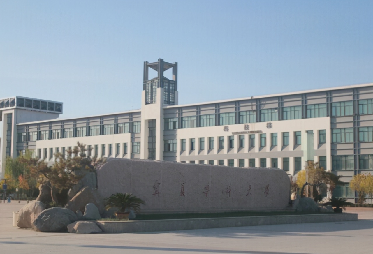 学医将来更好就业？这几所医科大学分数线不高，中等生可以参考