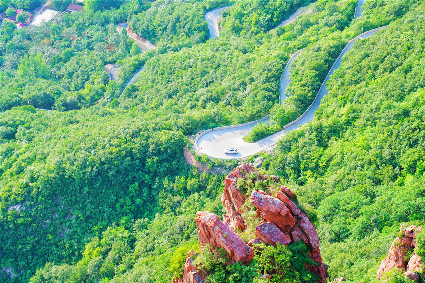 初夏河南，找寻童心，邂逅伏羲山的斜阳，一颗心萌化在云上牧场