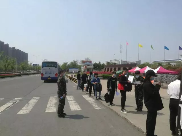 100天后重返校园，直击八维宿迁校区学子开学返校的第一天