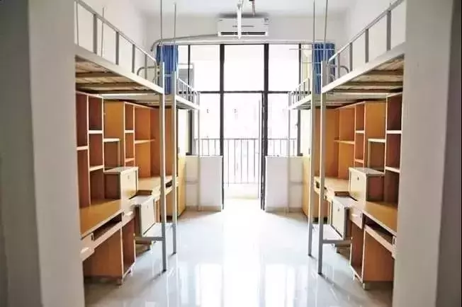 我国“最奢华”的12个大学宿舍,考上真是赚到了,羡慕嫉妒恨呀
