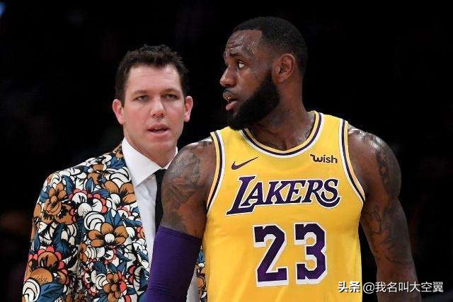 nba为什么伤病多(终于明白为什么湖人最近伤病那么多，网友热议一针见血)