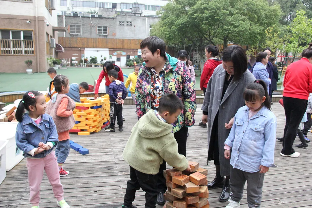四川天府新区华阳幼儿园——专家领航 精准赋能