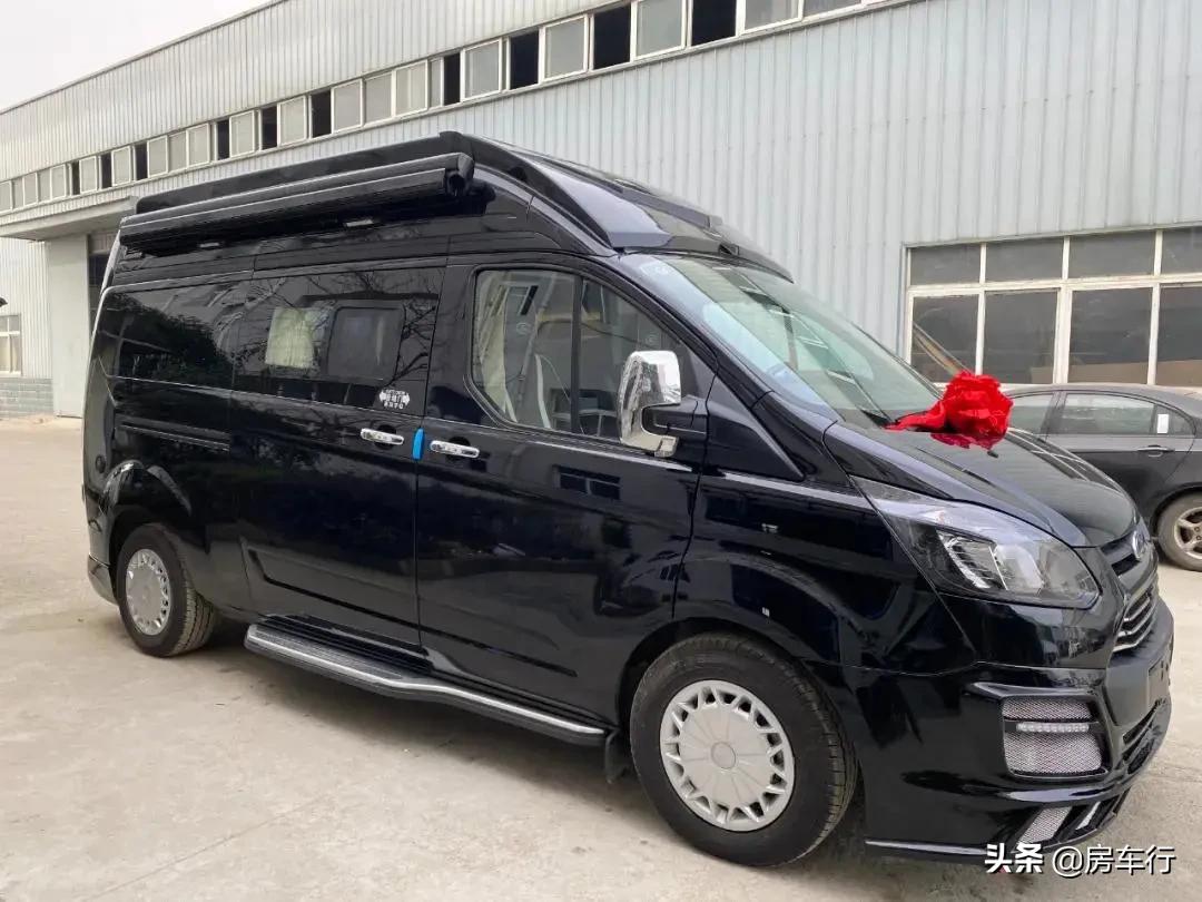 商旅两用的博创房车，航空座椅+升顶设计，指导价35.8W