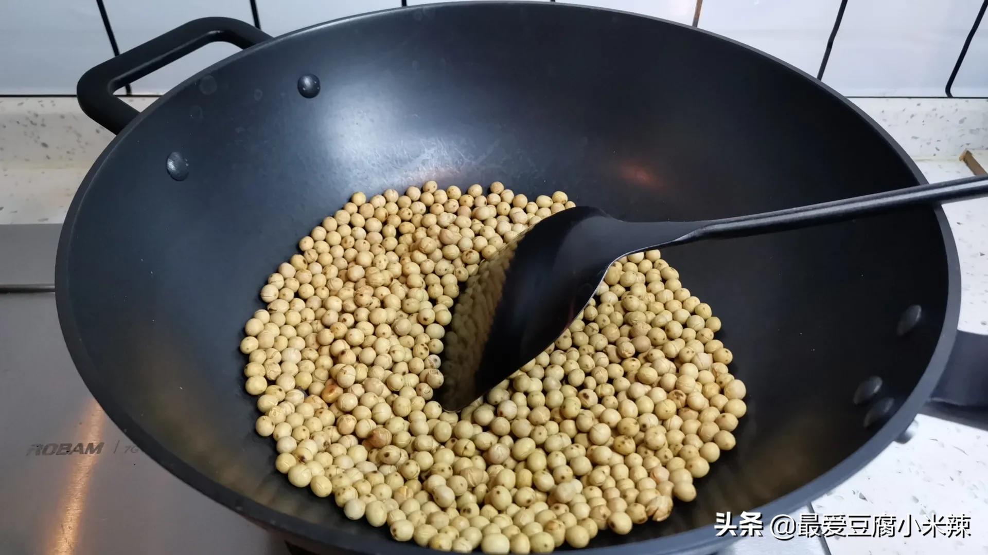 黄豆粉怎么做（简单黄豆吃法营养美味吃了身体棒）