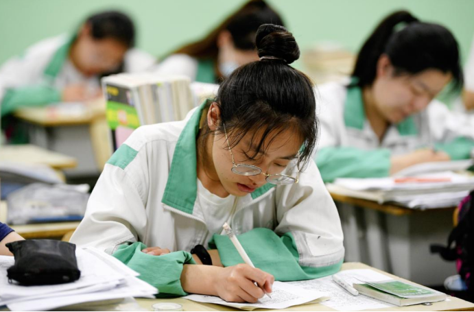 那些高考出现的“神仙字体”，字迹工整，阅卷老师看了就想给满分