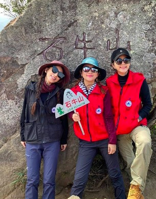 38岁Hebe亿元顶楼豪宅曝光，413㎡一个人住，太爽