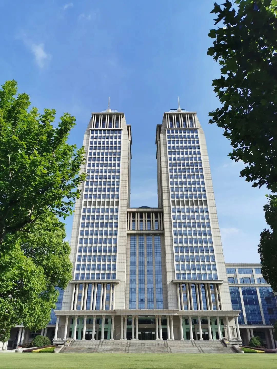 复旦大学外国语学院（欢迎报考复旦大学研究生）