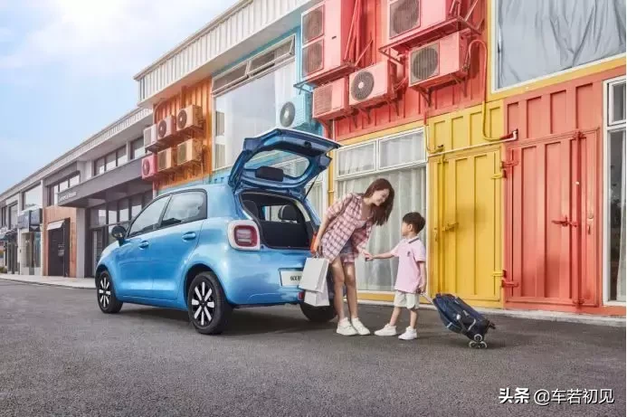 欧拉R1亲子版上市，补贴后售价7.38万元起