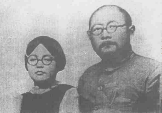 行刑前，吉鸿昌朝刽子手喝到：我死了也不能倒下，给我拿把椅子来