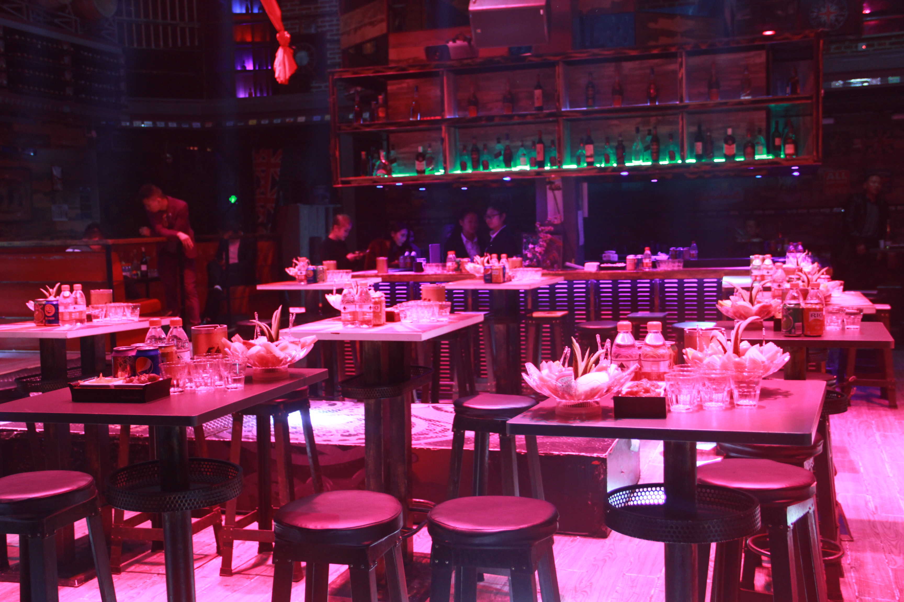 SUPER PLAY主题酒吧优价转让