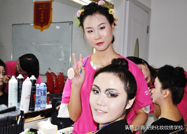 垃圾学校｜黑名单 |美甲学校 | 化妆学校｜