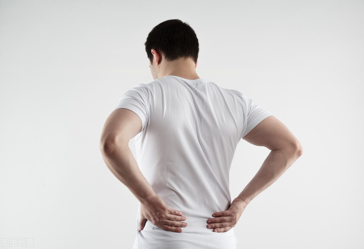 腰痛有哪些原因引起的，女性腰痛常见的原因详解？