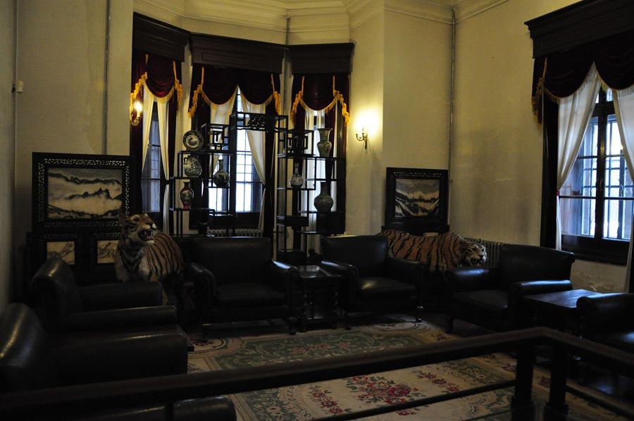 张学良临终前，为何将巨额遗产捐给美国？而不是留给子女