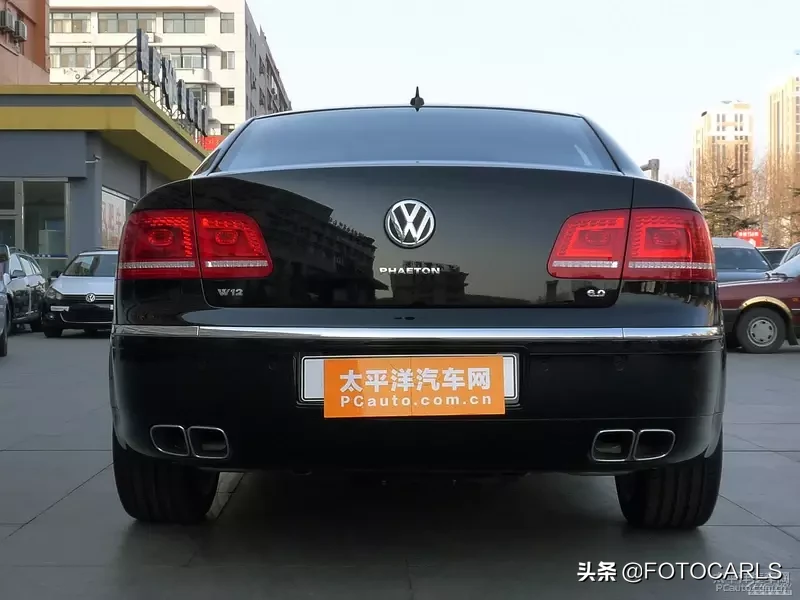 4座版大众辉腾6.0L W12实拍，售价241.2万，不是迈巴赫请绕路