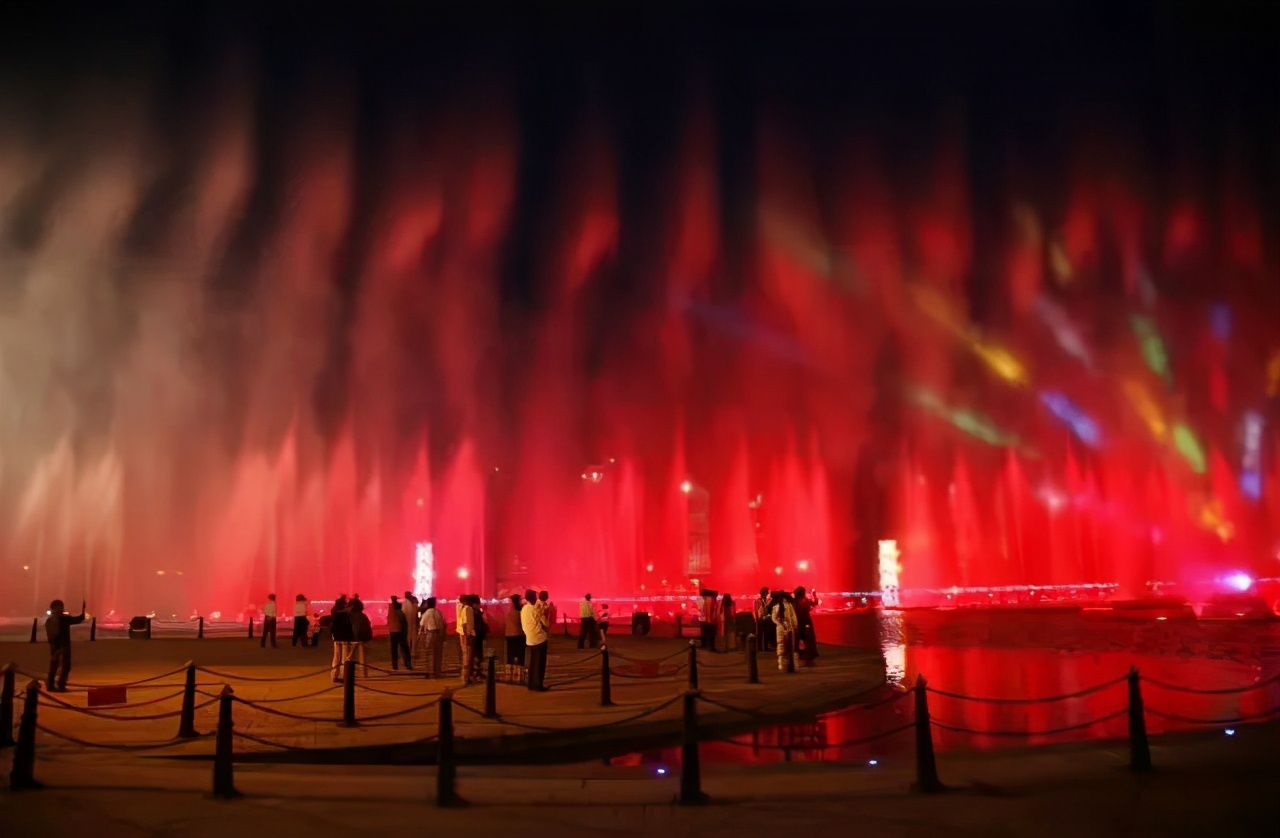 中国北方避暑圣地，推荐4个边旅游、边避暑的好地方，温度21°凉爽