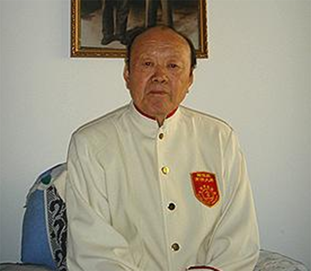 毛爷爷的专职厨师：为伟大领袖精心烹饪的感人故事