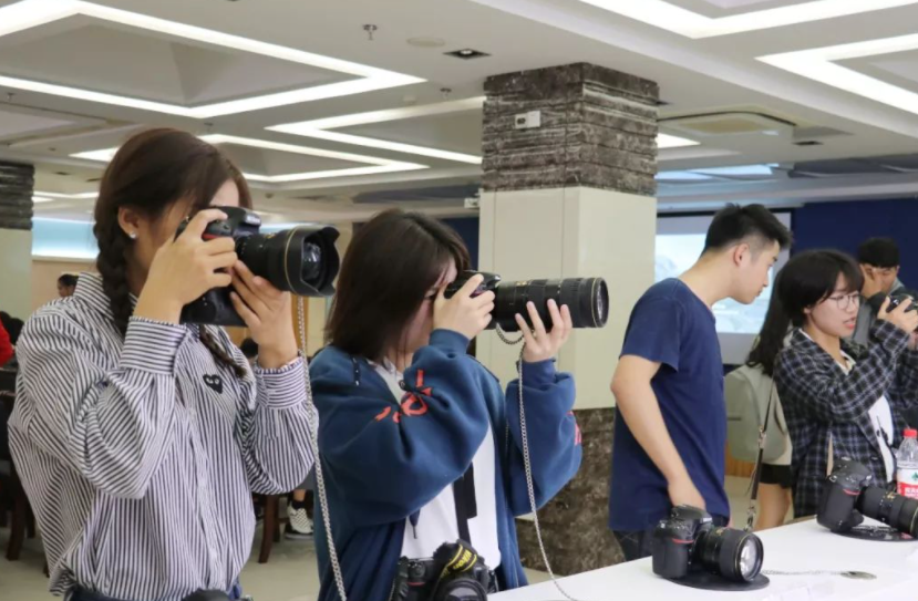 4个“烧钱”的大学专业，没点家底就别考虑了，土豪家庭请随意