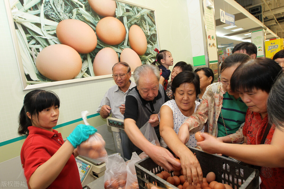 四川大妈开超市，利用免费鸡蛋，年赚100万，套路简单但好用