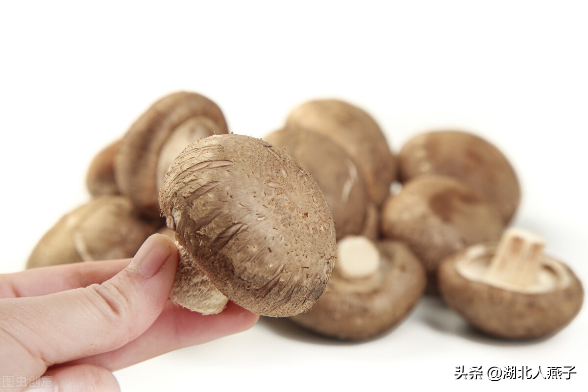 夏天容易出汗多犯困？多吃这8种蔬菜和6种水果，含钾高，精神好