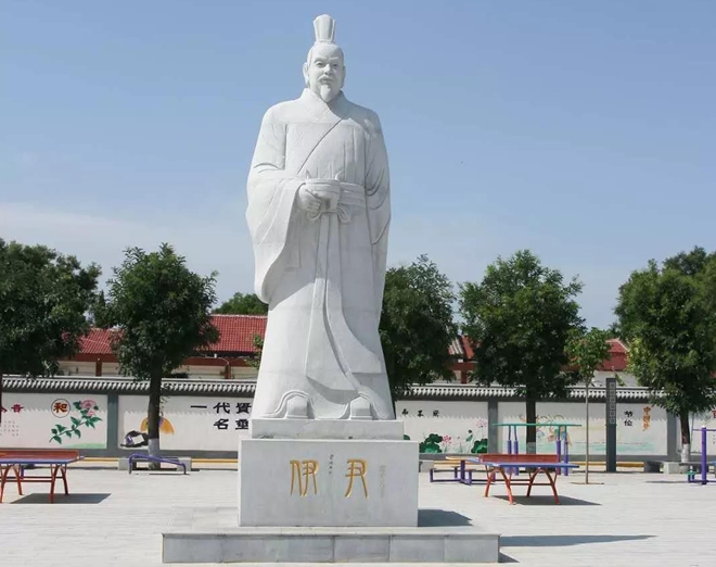 他占据中国两个历史第一，从小厨升名相，他说“治国如烹小鲜”