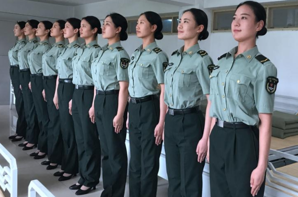 2021女兵报名即将开始，8种情况政审将不合格，大学生要注意