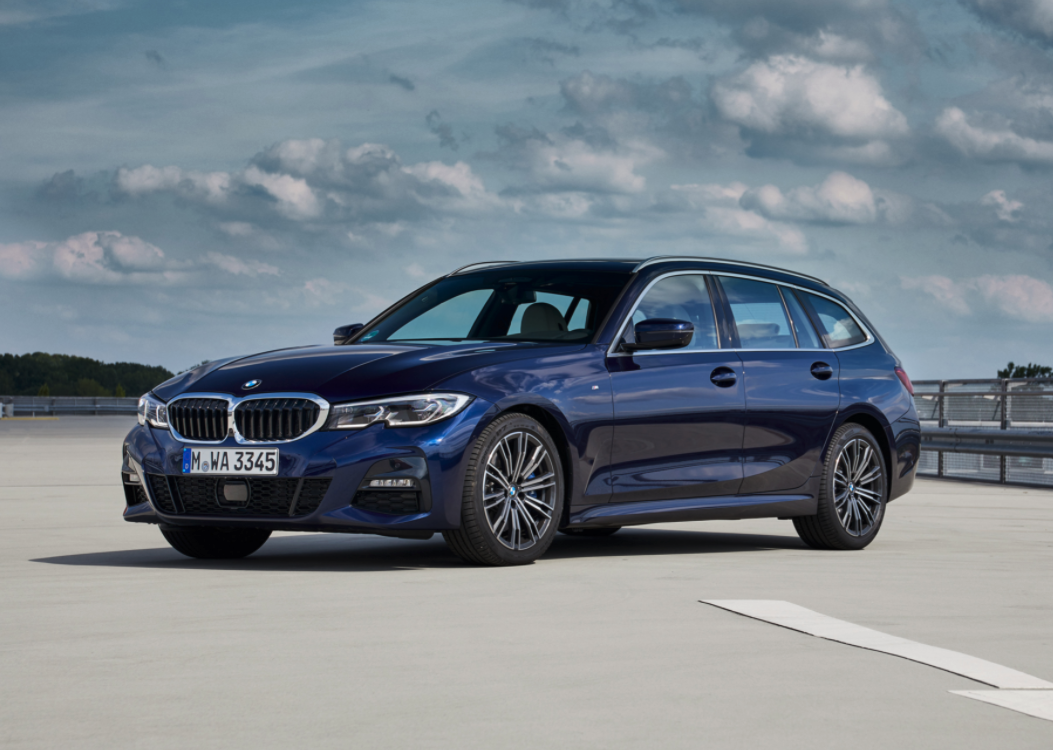 试驾欧洲最畅销宝马车320d Touring：就这！？