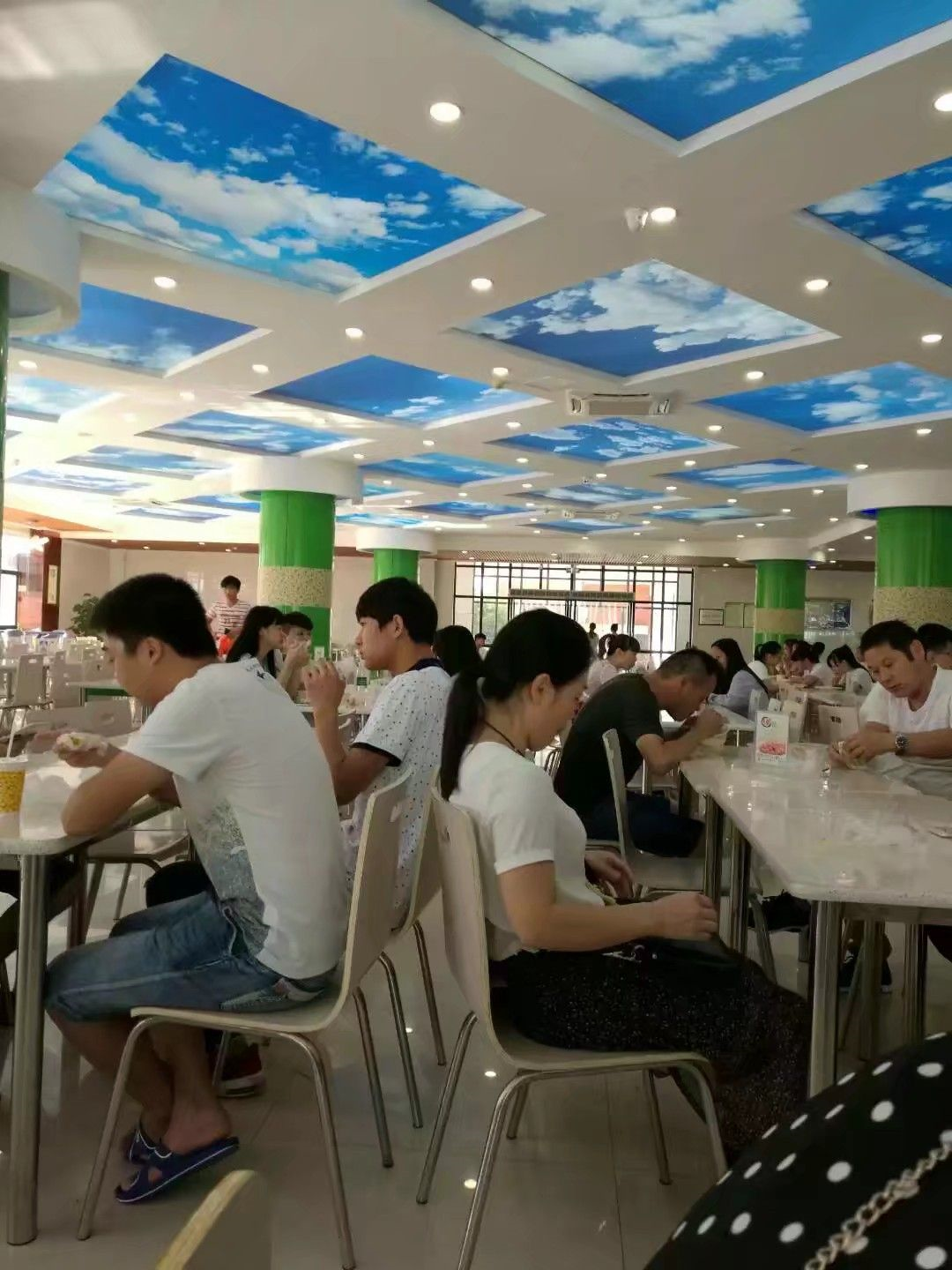 在江西的新余，有一所本科学校等着你发掘！它是谁呢？