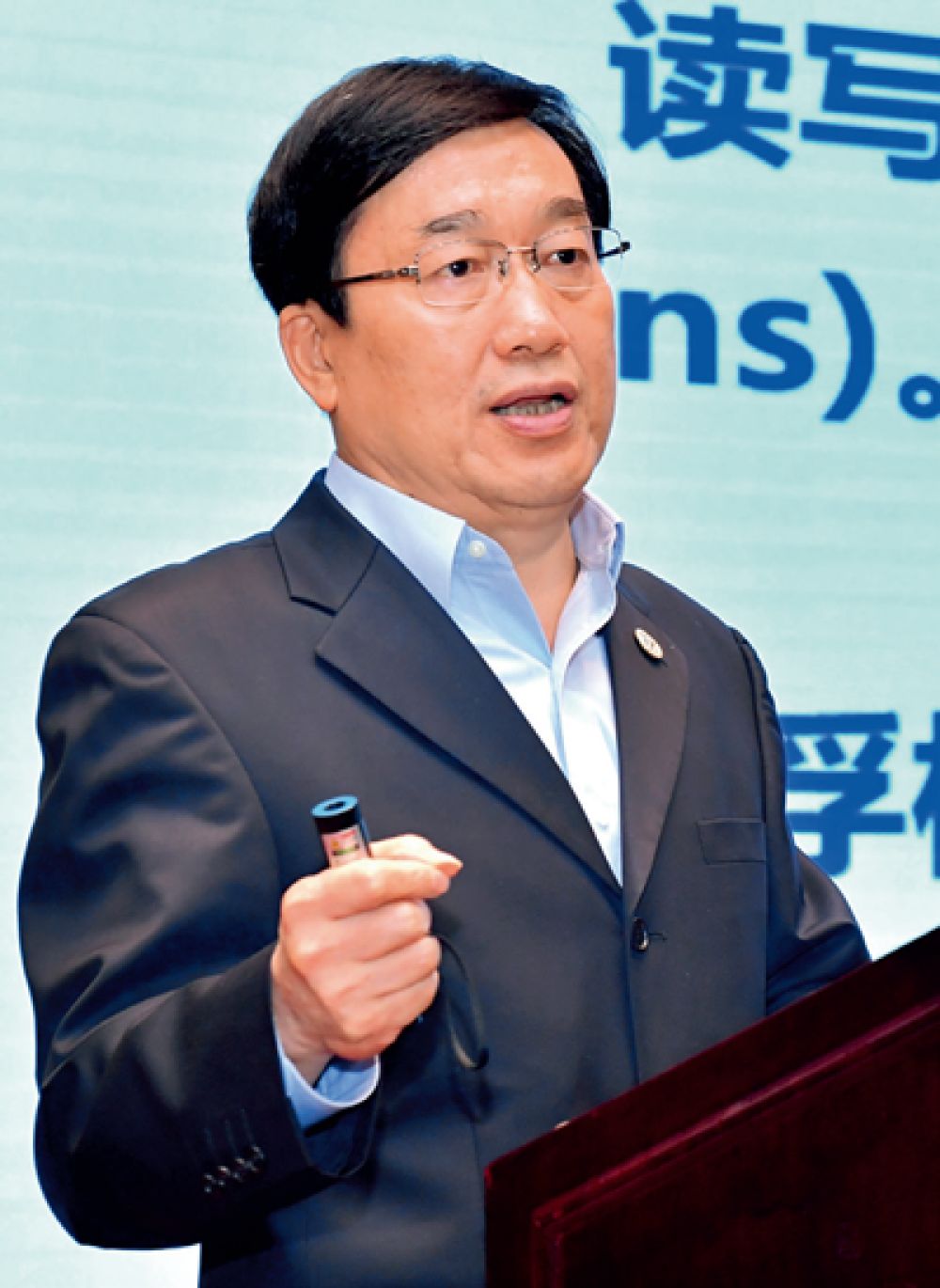 复旦大学校长许宁生：攻克关键核心技术，“双一流”大学当积极有为