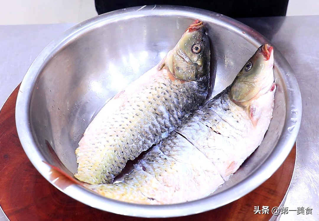 图片[2]-【西湖醋鱼】做法步骤图 不爱吃鱼的都能吃一条 鲜嫩如豆腐-起舞食谱网