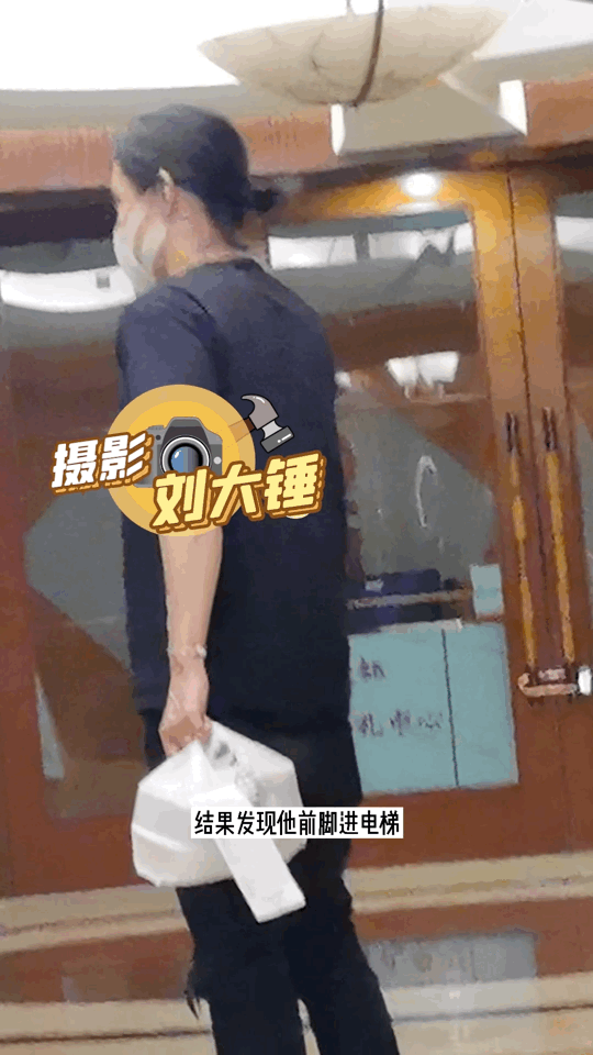 盘点尹正被曝光的三段疑似恋情，除了陈都灵，还有蒋梦婕和张蓝心