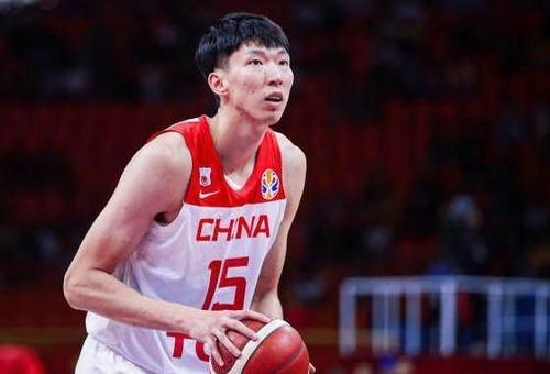 nba现在为什么打小球虎扑(小球对男篮影响不大，内线依旧被重视，国际比赛不等同NBA)