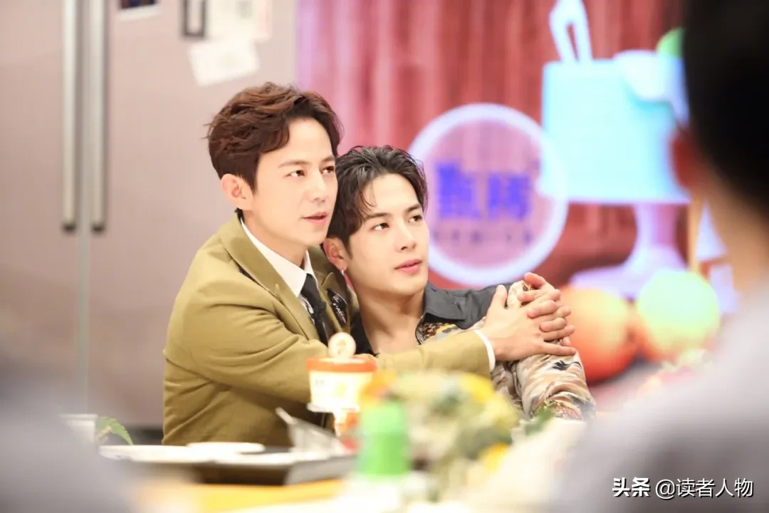 何炅：人脉很广，孤独很深