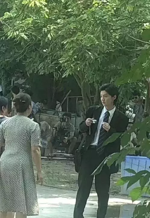 TF被黑?鹿晗状态太差?捆绑cp假戏真做?原来她是惯三?