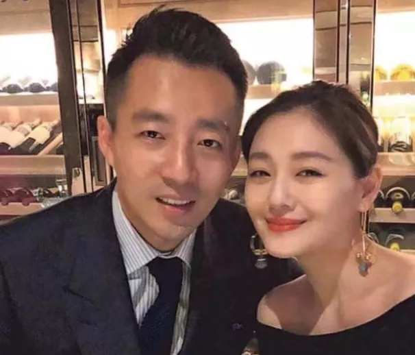 大S离婚后吃一万元的白松露,这些几块钱的菌味道同样鲜美