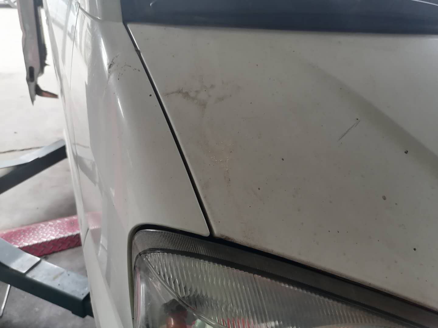 3缸凸轮轴瓦盖不上油“抱死”，正时皮带硬拉扯断，发动机冒白烟