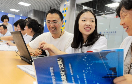 高校“简称”争夺战，南昌大学发完朋友圈，各大名校坐不住了