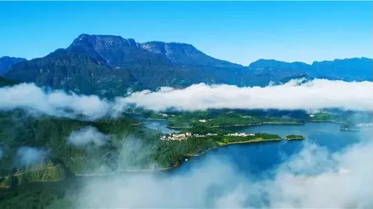 均温20℃！周边7个耍水宝地，冲浪滑水观瀑，最快1h清凉度夏