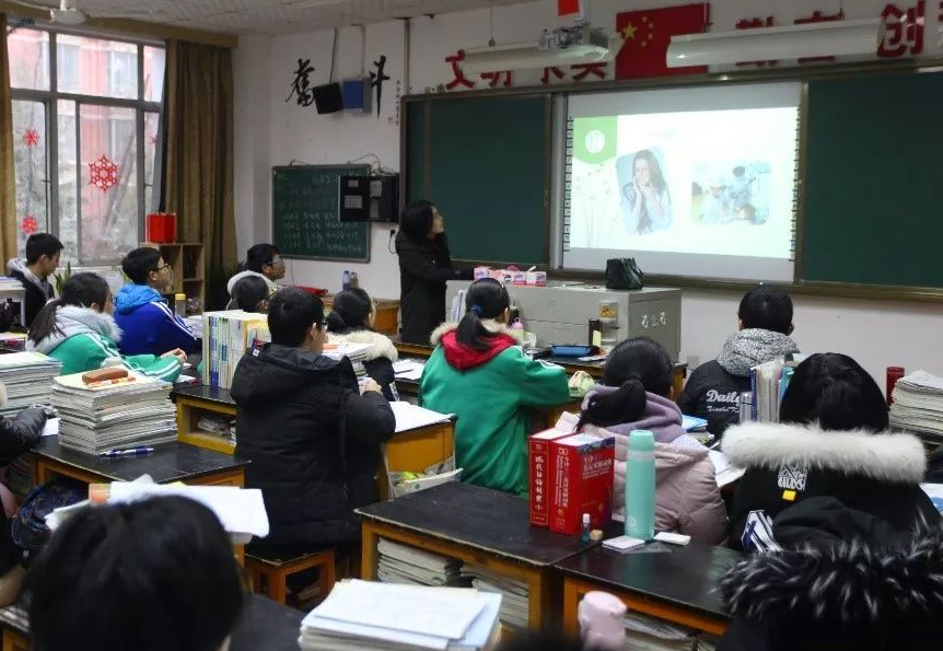 八省新高考第一年，这两科老师已感受到“危机”，或将面临转行