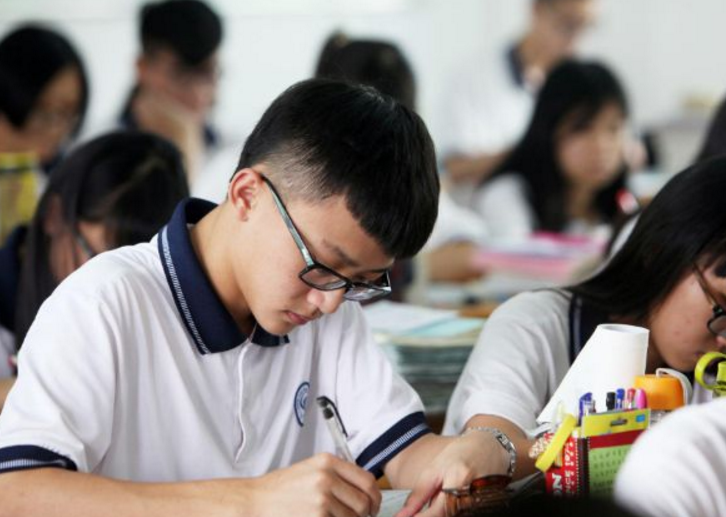 “文科生”和“理科生”的差距，谁更有前途？大学毕业后才明白