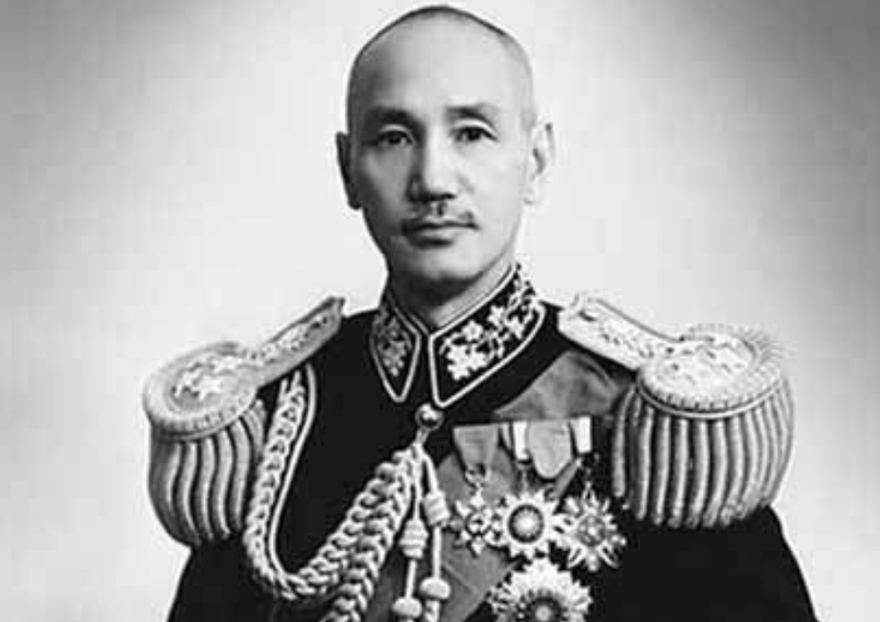 康泽曾杀害我党大量干部和群众，为何被俘后，毛主席却亲批不能杀