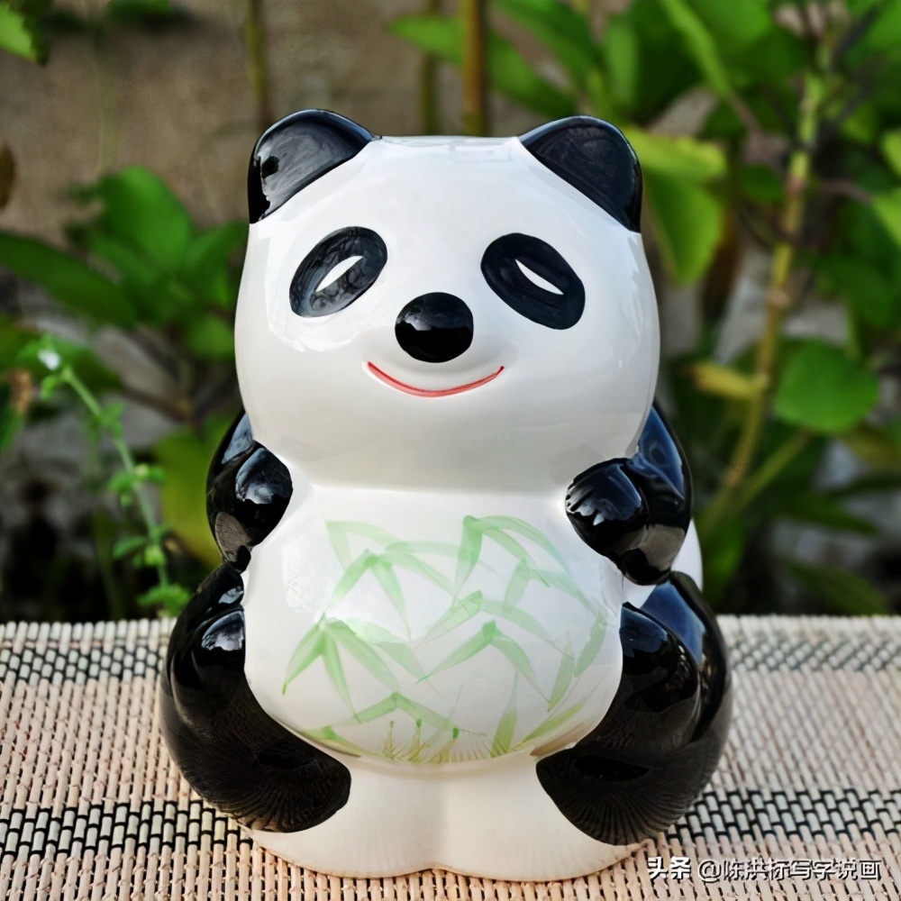 吃了一次火锅脑洞大开，画出熊猫“浮世绘”，获得国际设计界大奖