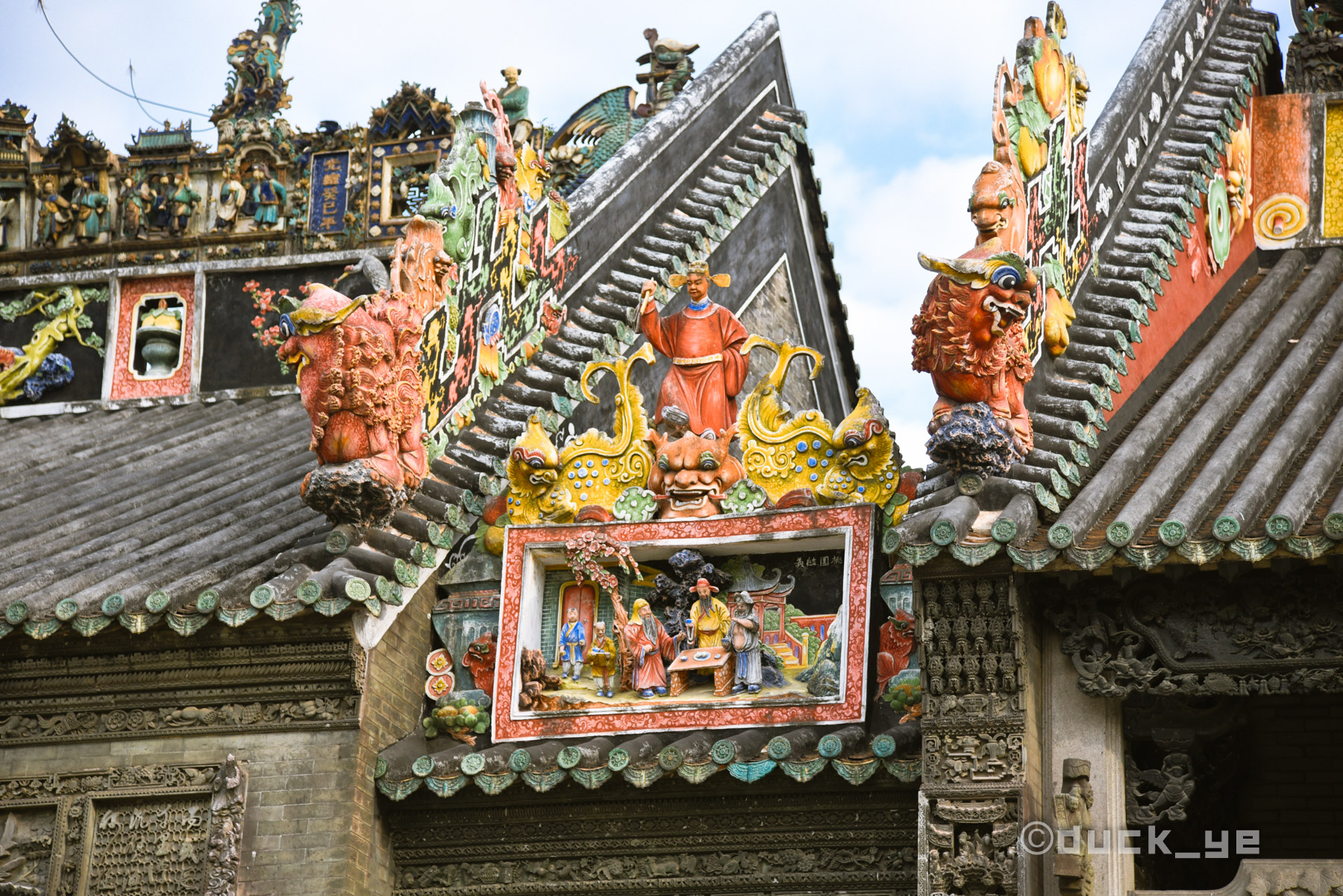 陈家祠：不是皇宫胜似皇宫，从合族祠到博物馆，辉煌灿烂建筑大赏