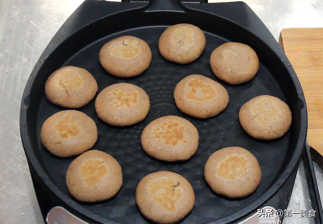 电饼铛花生米,电饼铛花生米炒几分钟