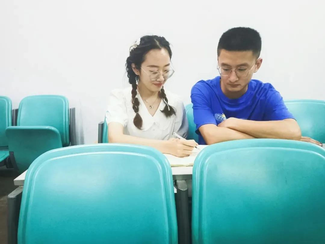 农大爱情故事丨“学霸情侣”们的教科书式恋爱！速来磕