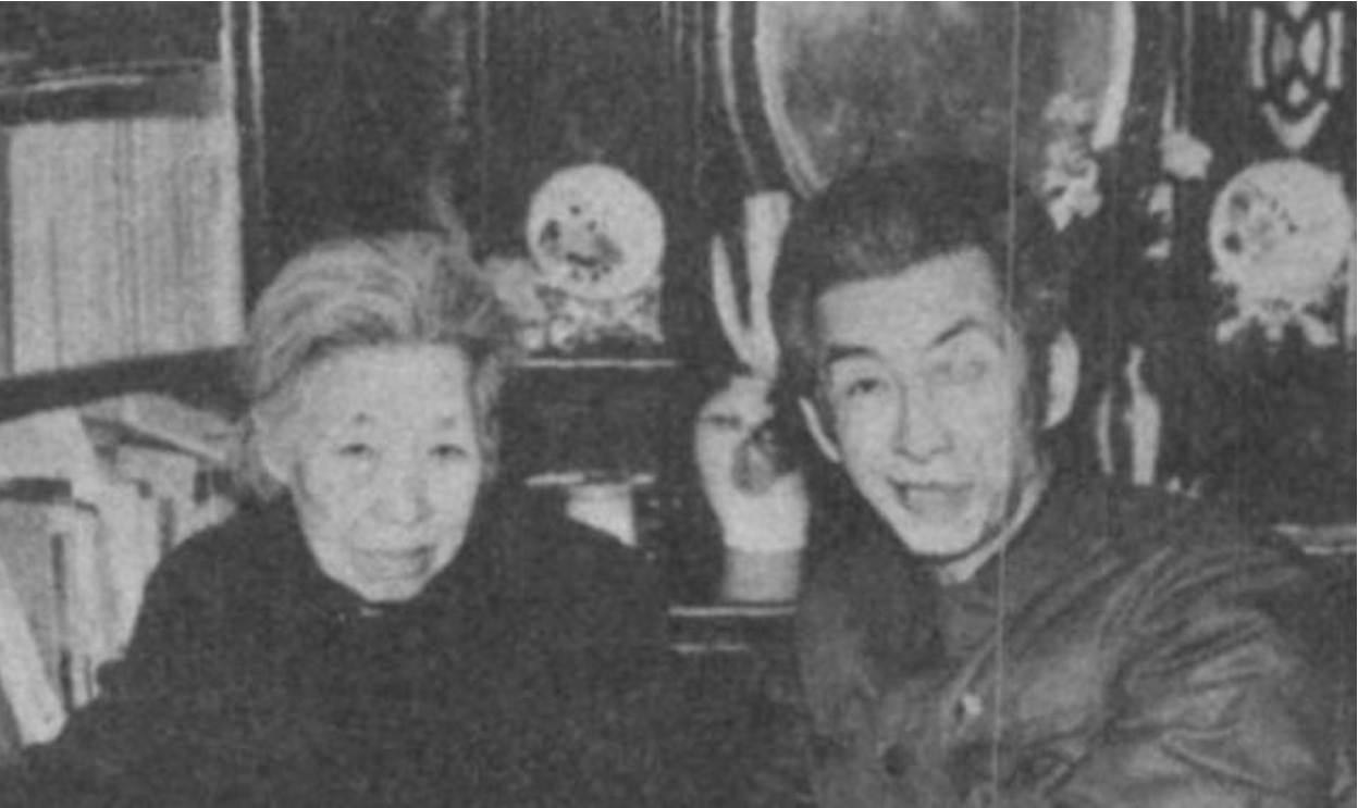 1984年，北京一扫大街的老妇主动捐出24亿巨款，其中有何隐情？