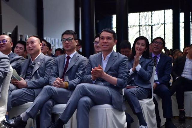 饶毅炮轰湖畔大学：就是个赚钱的培训班，企业家扎堆抱团的圈子